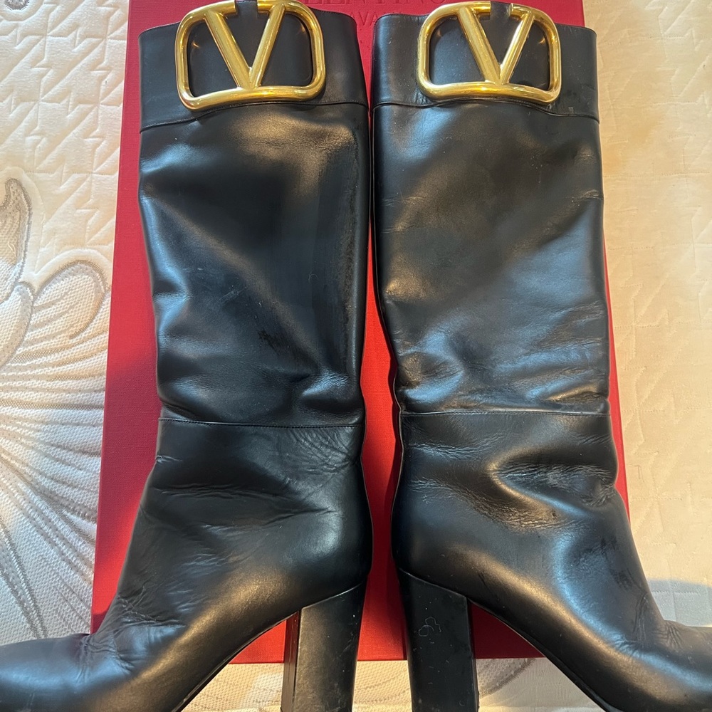 Valentino garavani boots